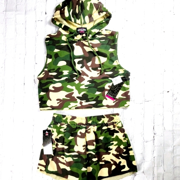 Love love love Pants - Love‎ love love Camouflage hoodie 2pc shorts set
